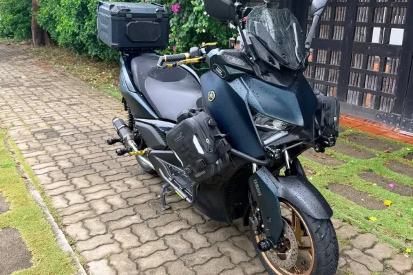 Yamaha XMAX 5
