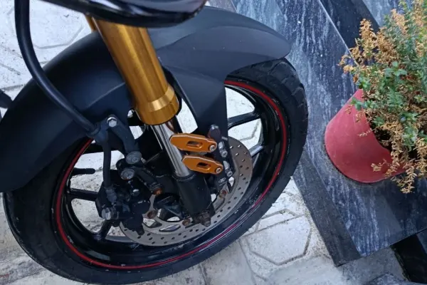 Yamaha 4