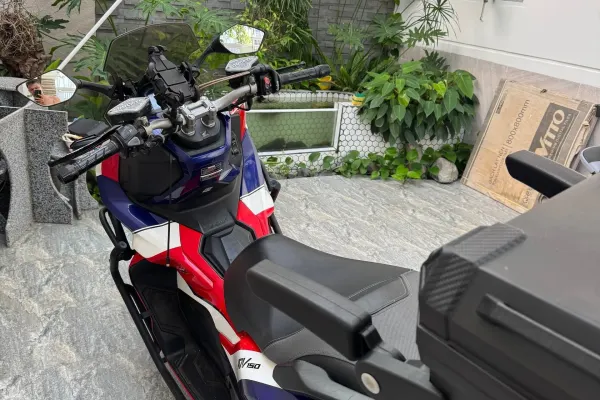Honda ADV 150 4