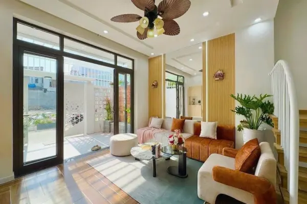 House, 4 спальни 3
