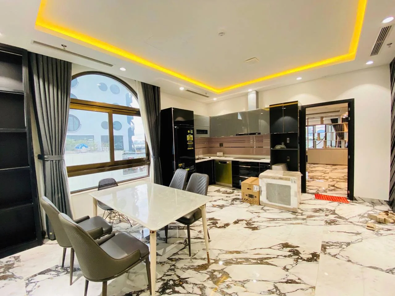 Penthouse, 1 спальни, 125.00 м²