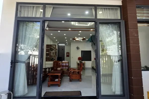 House, 4 спальни