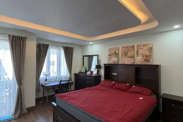 House, 4 спальни 4
