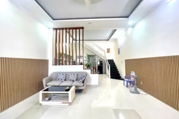 House, 3 спальни, 100.00 м²