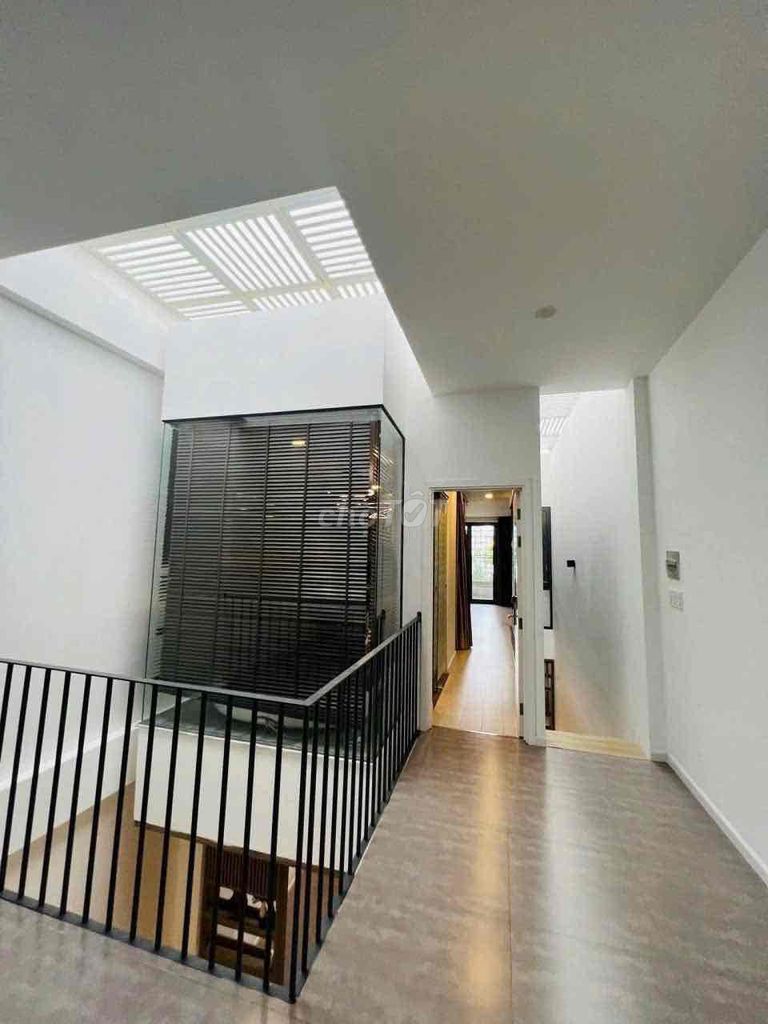 House, 3 спальни, 145.00 м²