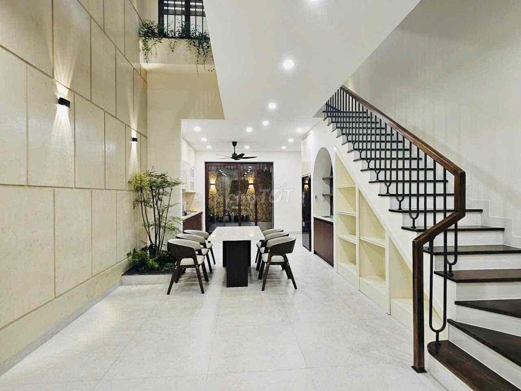House, 4 спальни, 100.00 м² 8