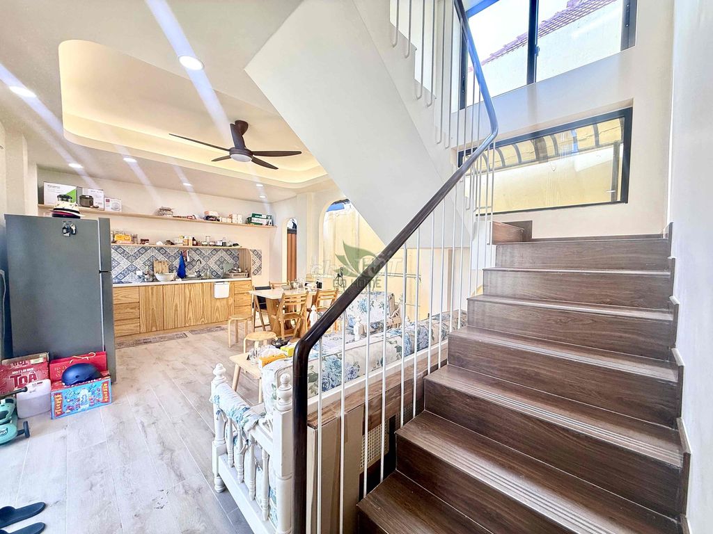 House, 4 спальни, 80.00 м²
