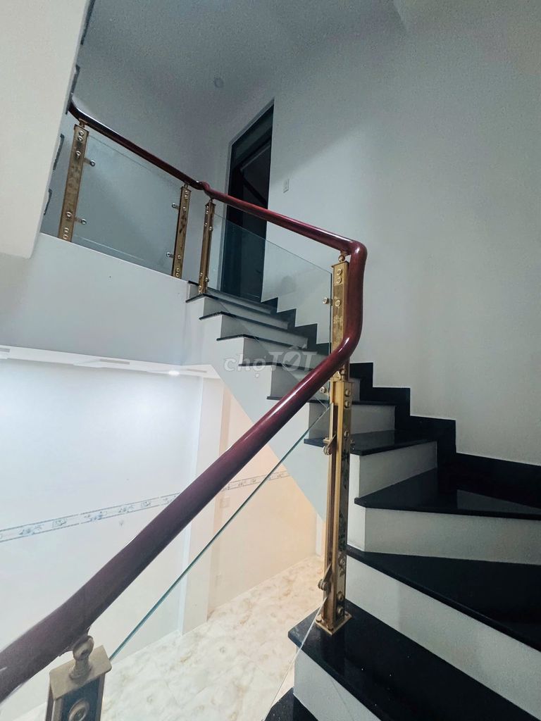House, 4 спальни, 80.00 м² 5