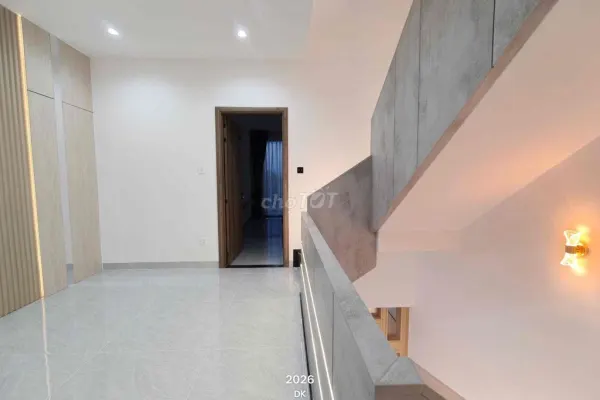 House, 3 спальни, 270.00 м² 8
