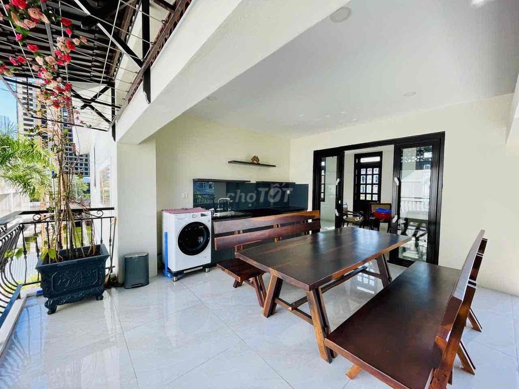 House, 5 спальни, 180.00 м² 10