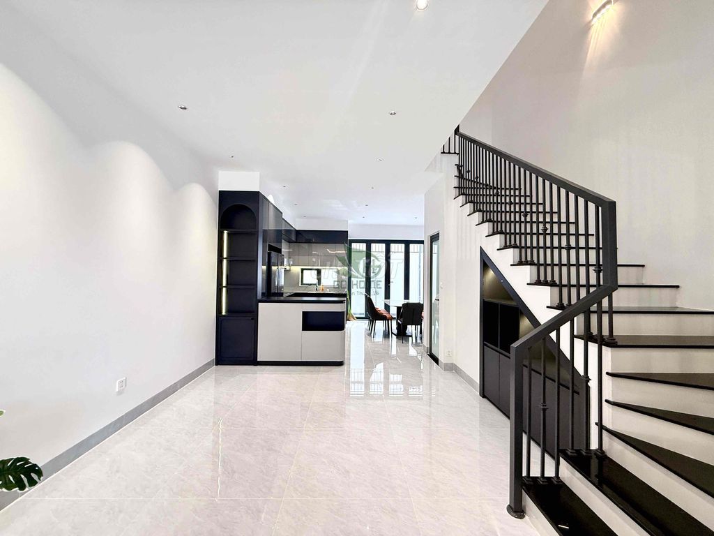 House, 3 спальни, 100.00 м² 4