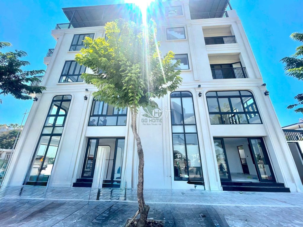 House, 5 спальни, 120.00 м²