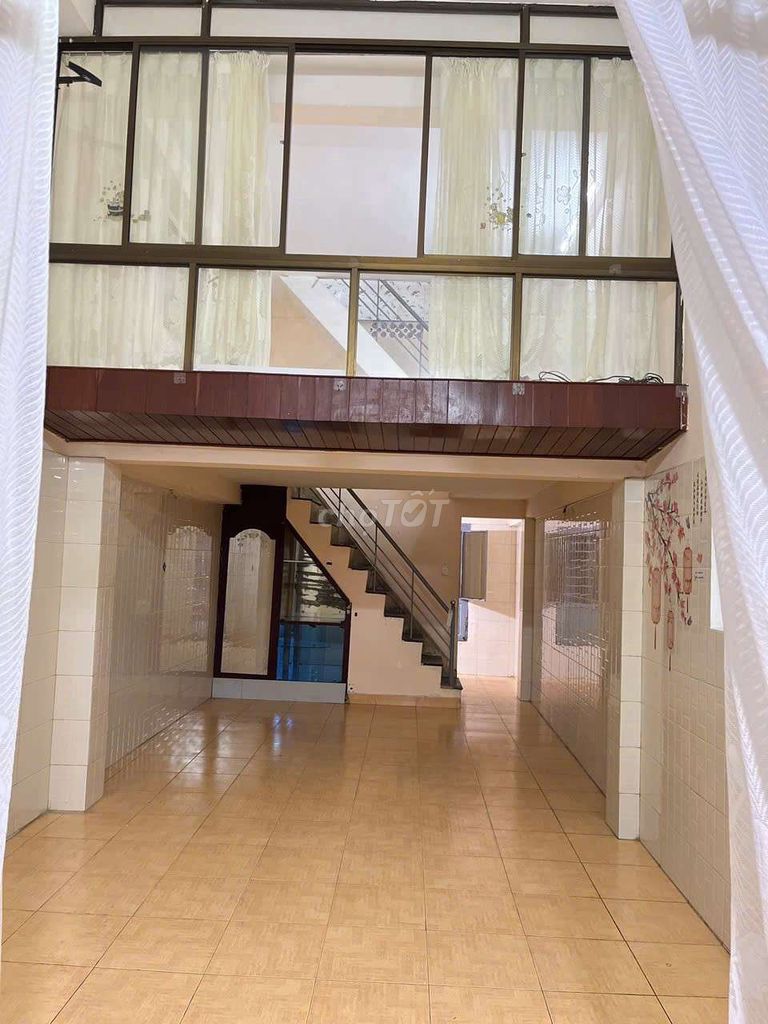 House, 4 спальни, 41.00 м²