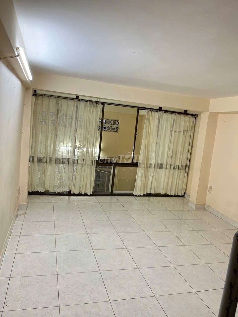 House, 4 спальни, 41.00 м² 2