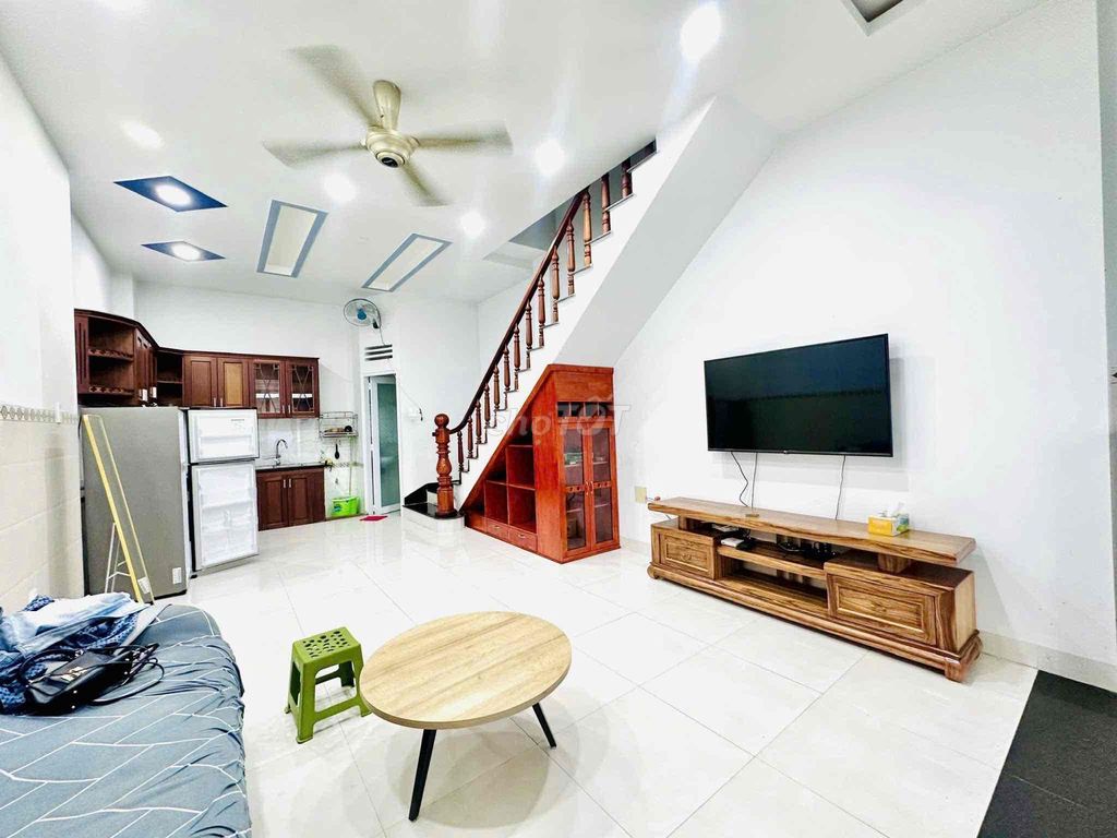 House, 3 спальни, 100.00 м²