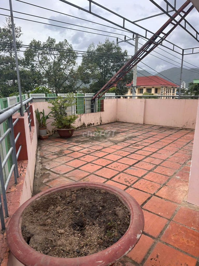House, 5 спальни, 65.00 м² 8
