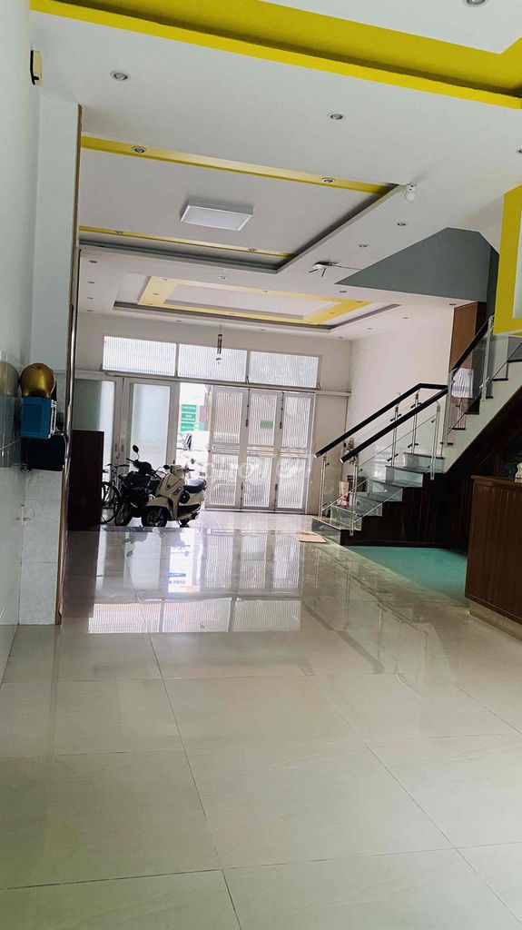 House, 1 спальни, 102.00 м²