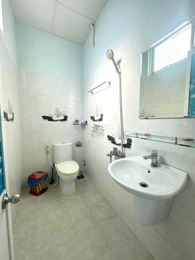 House, 3 спальни, 240.00 м² 8