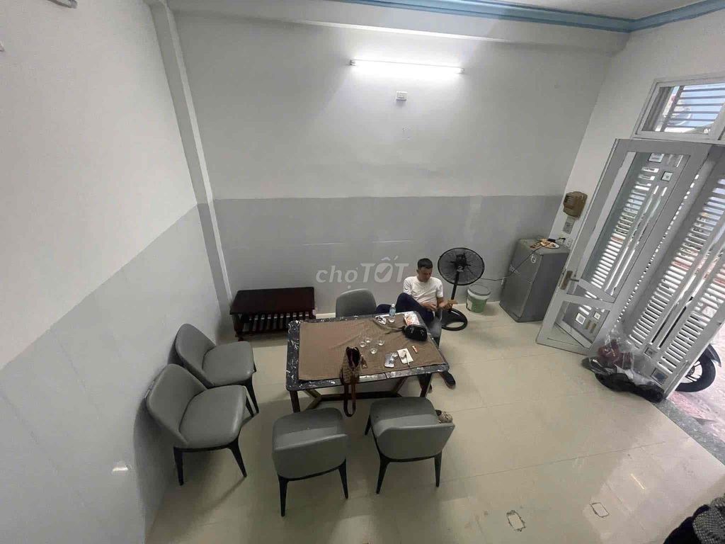 House, 3 спальни, 75.00 м²