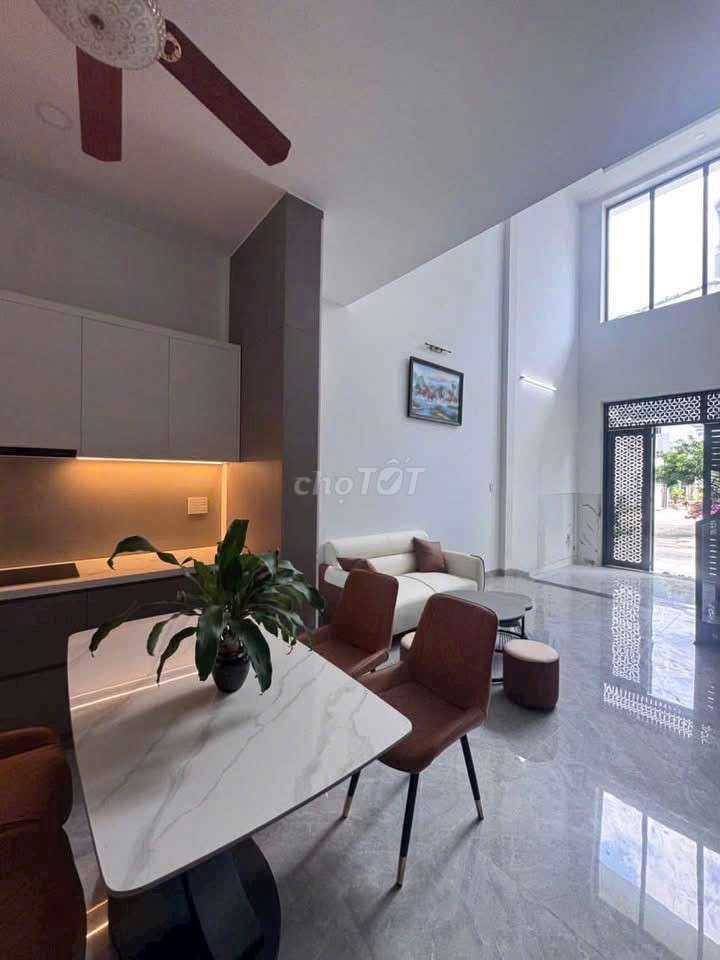 House, 3 спальни, 100.00 м² 2