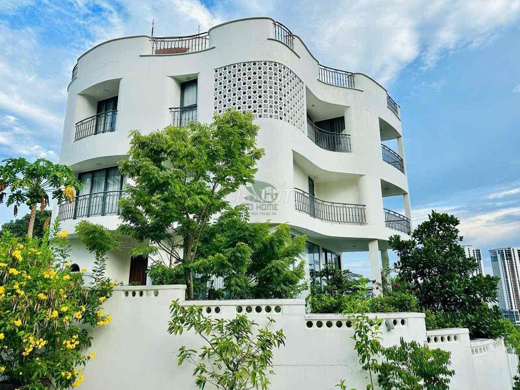 House, 5 спальни, 200.00 м² 6