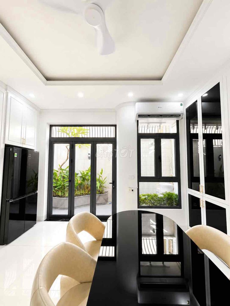 House, 4 спальни, 100.00 м² 2