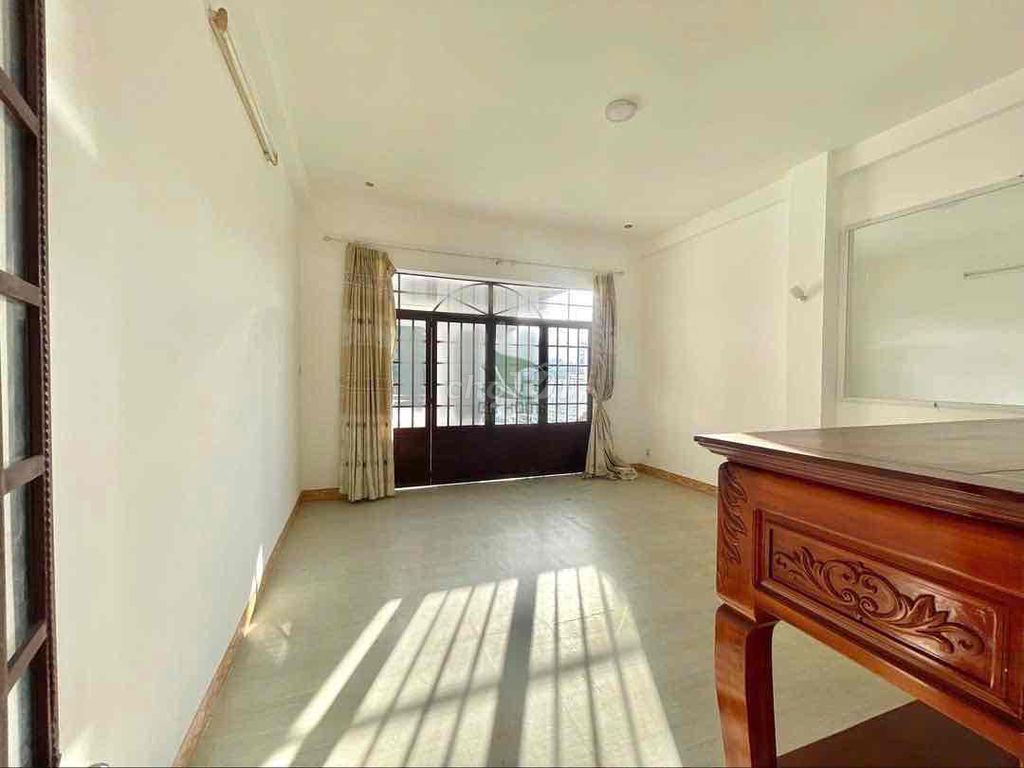 House, 5 спальни, 120.00 м² 10
