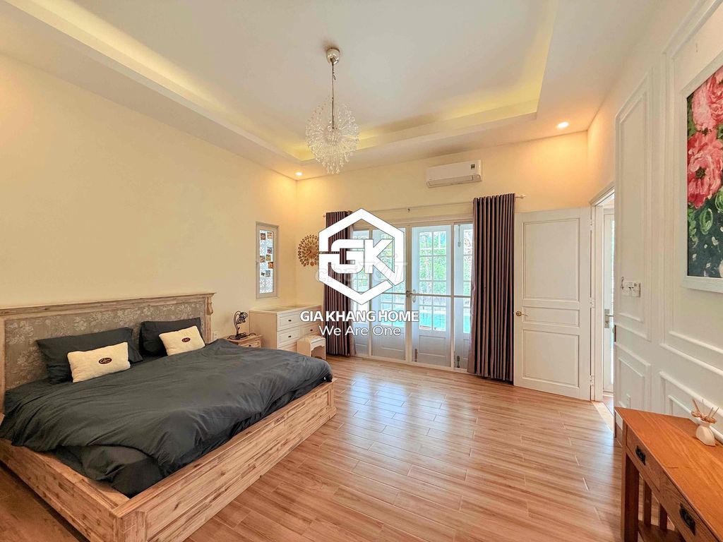 House, 3 спальни, 250.00 м² 8