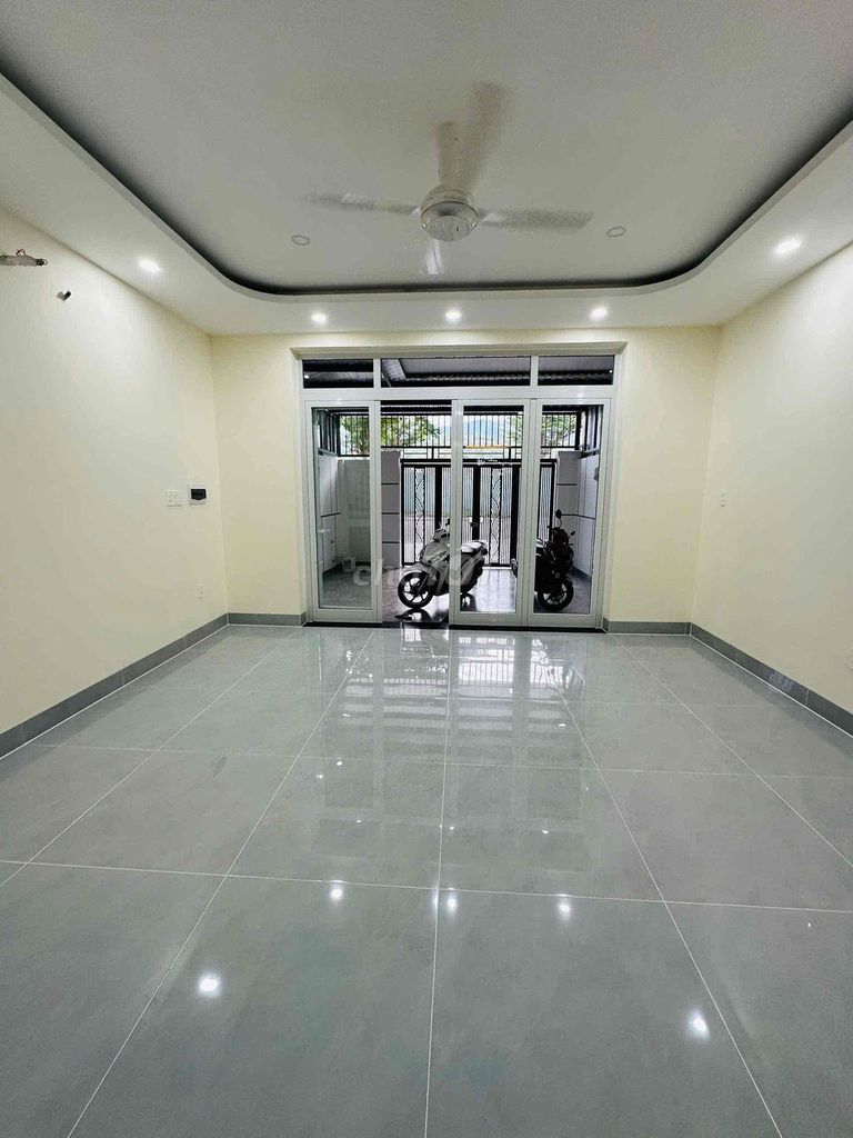House, 4 спальни, 100.00 м² 8