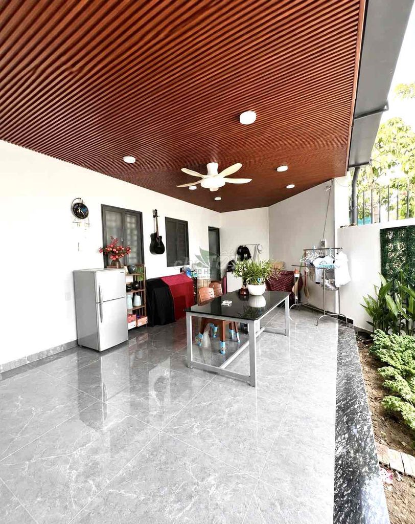 Дом, 3 спальни · 150 м² 4