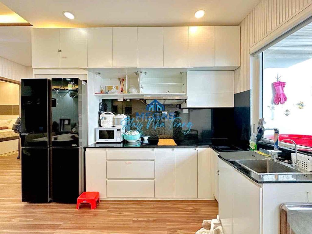 Квартира, 2 спальни · 60 м² 4