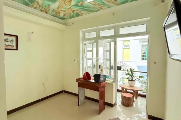 Дом, 11 спален · 90 м² 9