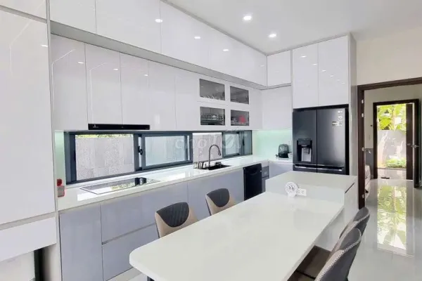 Дом, 3 спальни · 285 м² 5
