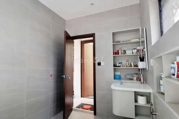 Дом, 3 спальни · 285 м² 10