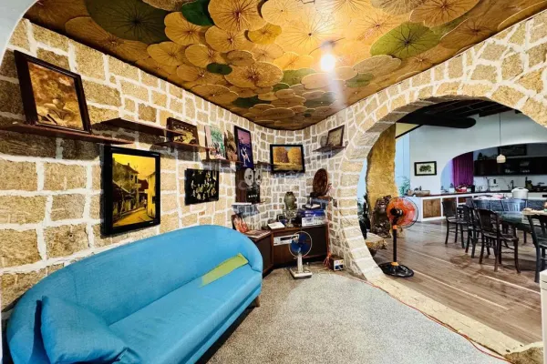 Дом, 3 спальни · 400 м² 3