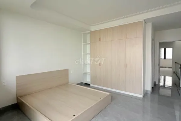 Дом, 4 спальни · 100 м² 3