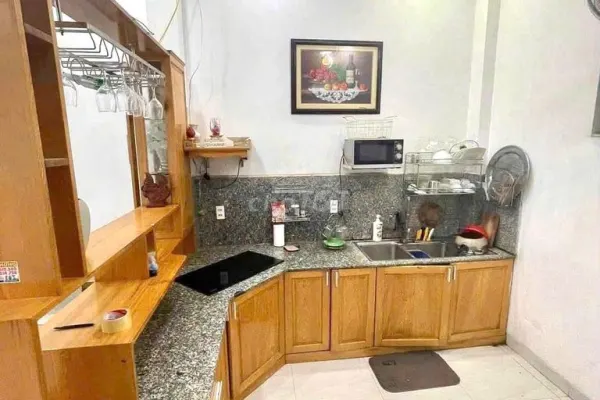 Дом, 4 спальни · 38 м² 2