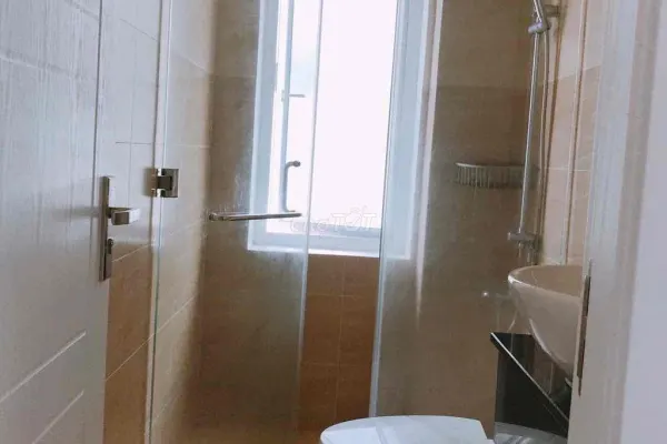 Дом, 4 спальни · 180 м² 9
