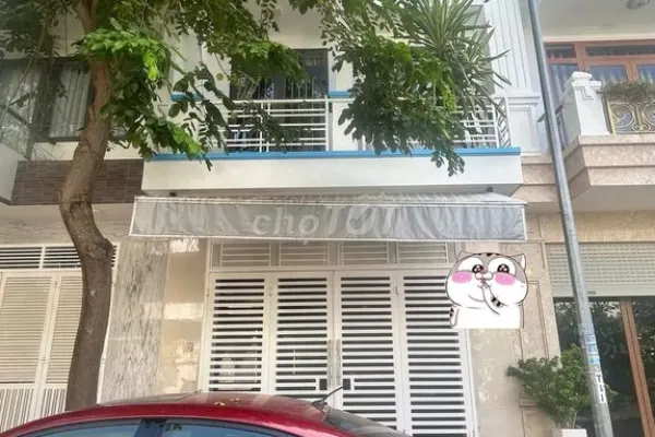 Дом, 4 спальни · 90 м²