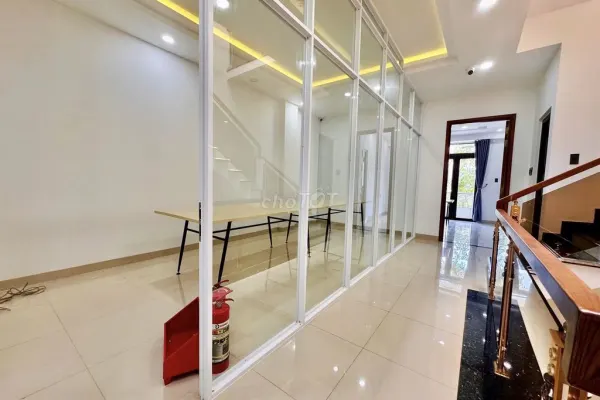 Дом, 5 спален · 102 м² 9