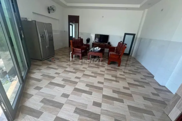 Дом, 4 спальни · 100 м² 3