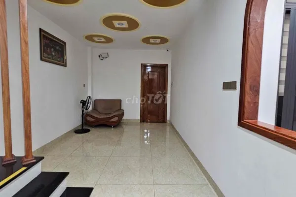 Дом, 5 спален · 100 м² 5