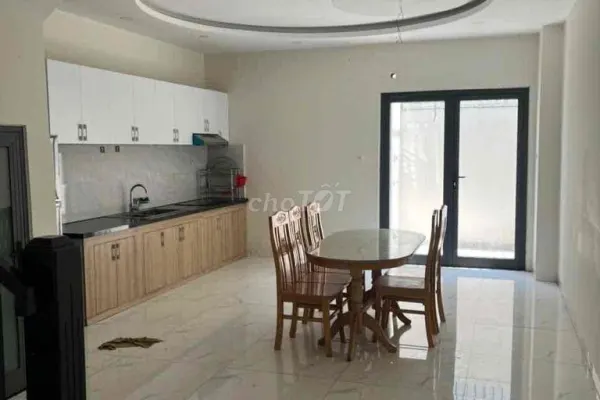 Дом, 5 спален · 100 м² 4