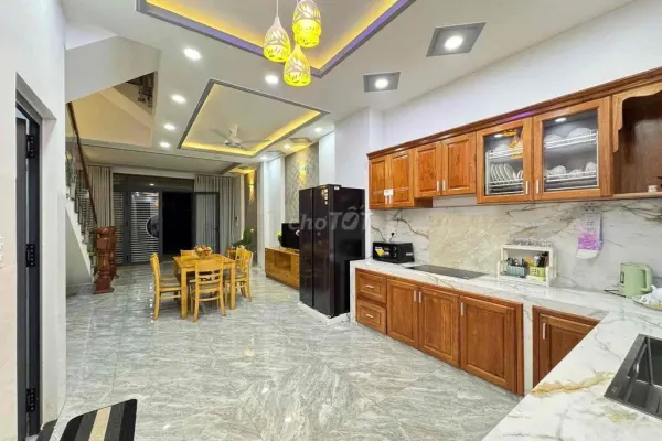 Дом, 4 спальни · 60 м² 3