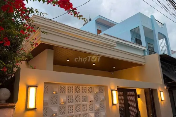 Дом, 2 спальни · 150 м²