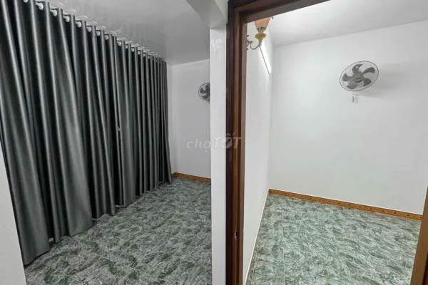 Дом, 4 спальни · 35 м² 5