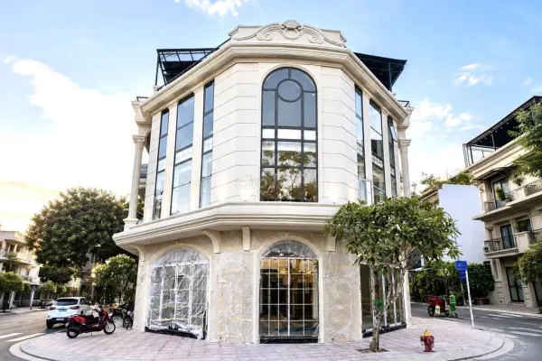 Дом, 4 спальни · 130 м²