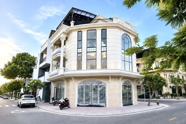 Дом, 4 спальни · 130 м² 2
