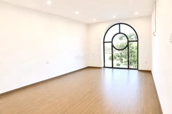 Дом, 4 спальни · 130 м² 9