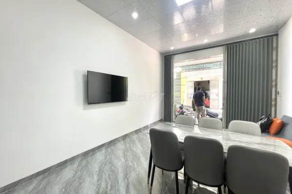 Дом, 2 спальни · 60 м²